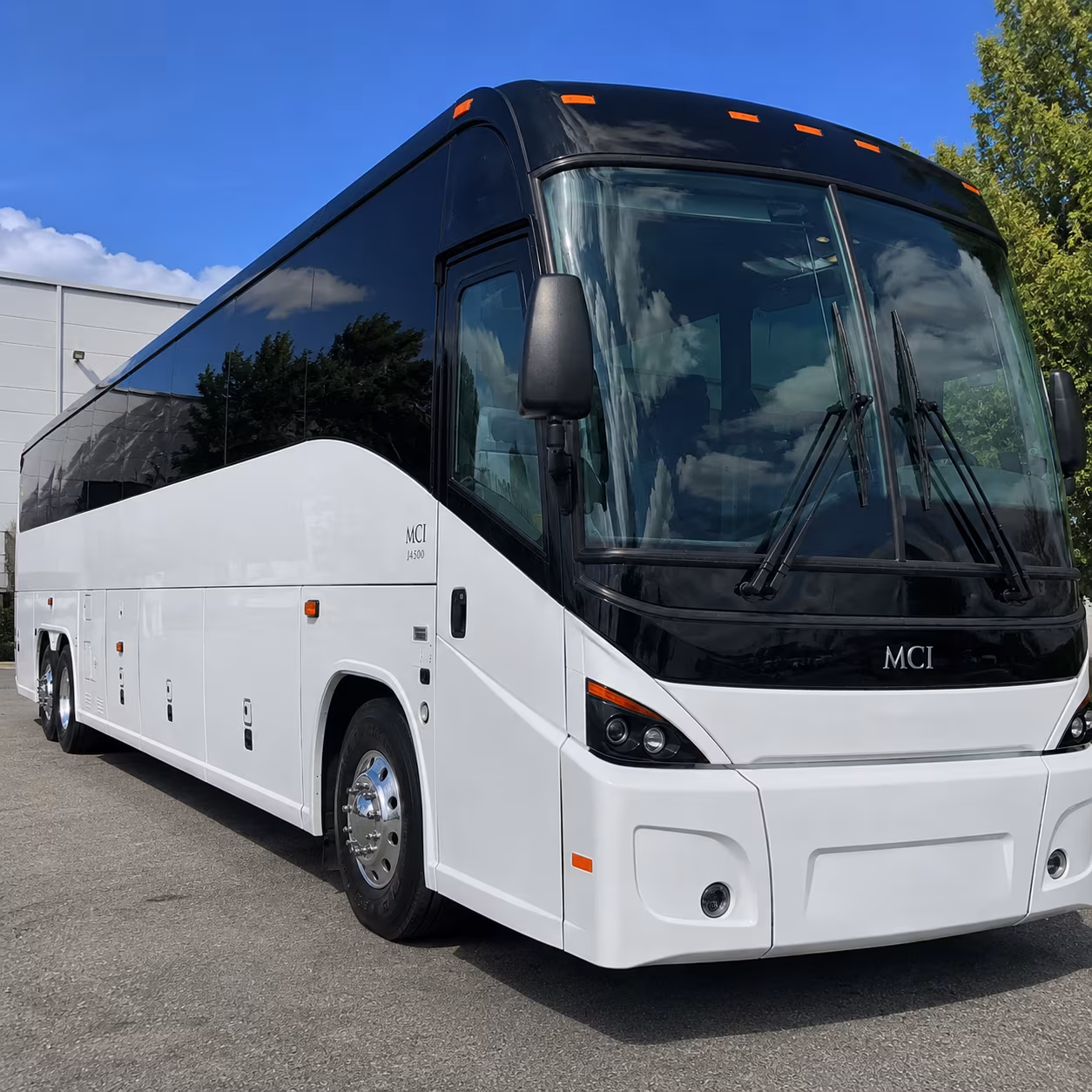 charter bus shuttle service for norwalk employers during special events and relocations