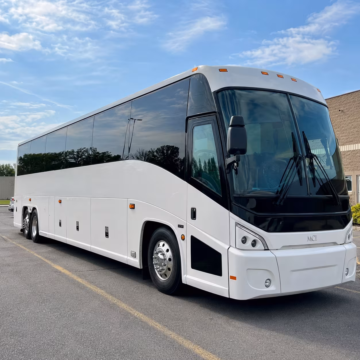 corporate airport transfer buses to lax and long beach airport